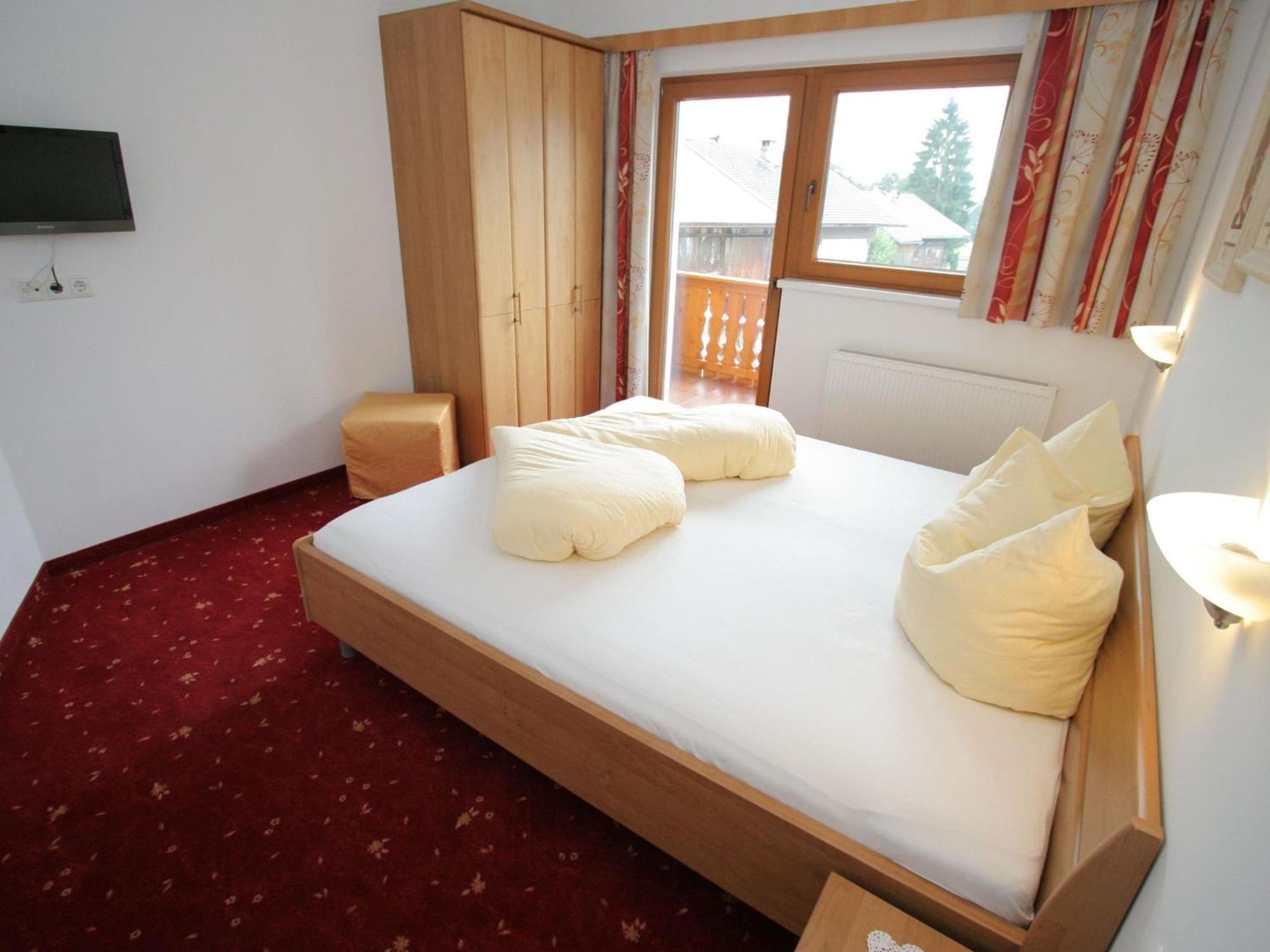 Spacious Holiday Flat Close To The Ski Area Uderns Kültér fotó